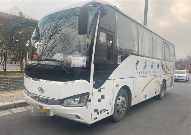 220Hp 39 مقعدًا تستخدم Higer Bus 2016 سنة 2nd Hand Coach Bus مع Euro IV ديزل و AC