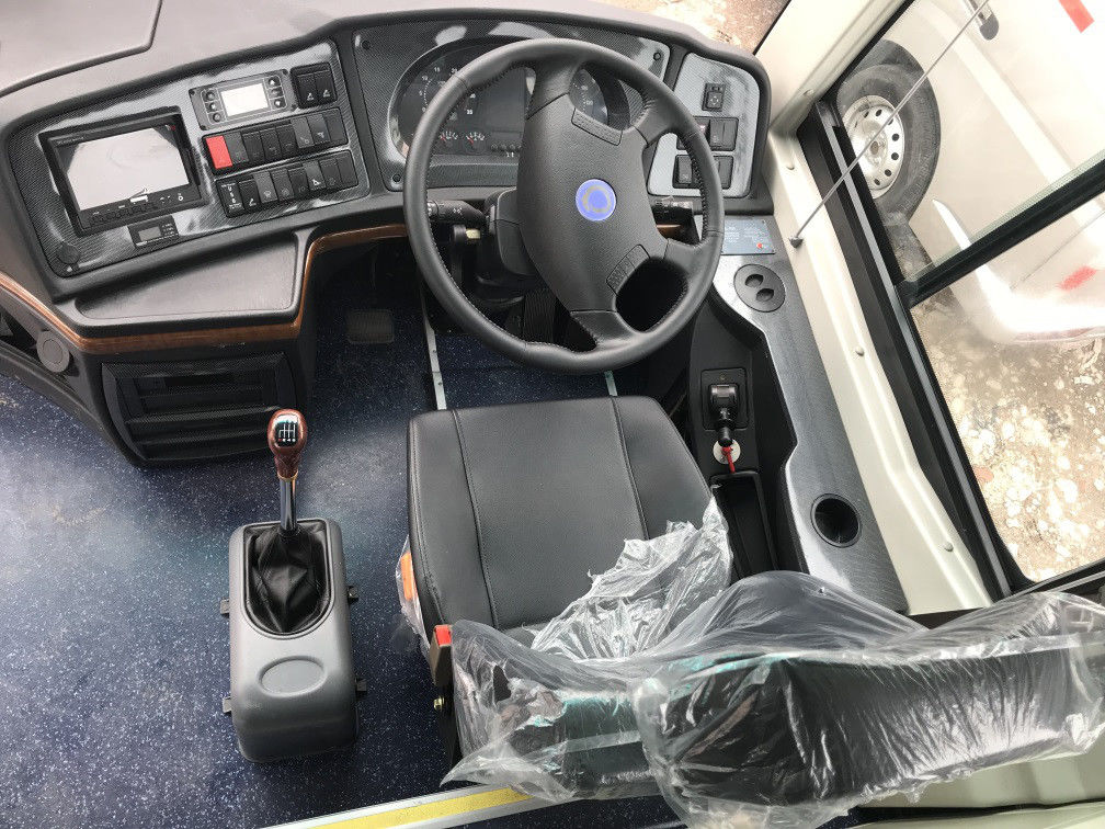 جديد Shenlong Coach Bus SLK6102CNG 35 مقعدًا على اليمين ، حافلة سياحية جديدة مع محرك ديزل