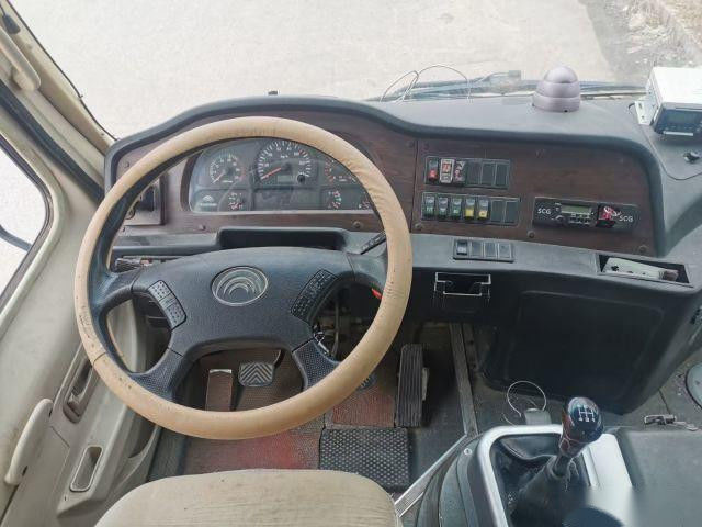 حافلات Yutong مستعملة Zk6609d1 19 مقعدًا Yuchai Engine 85Kw مستعملة ميني باص باب واحد كيلومتر منخفض