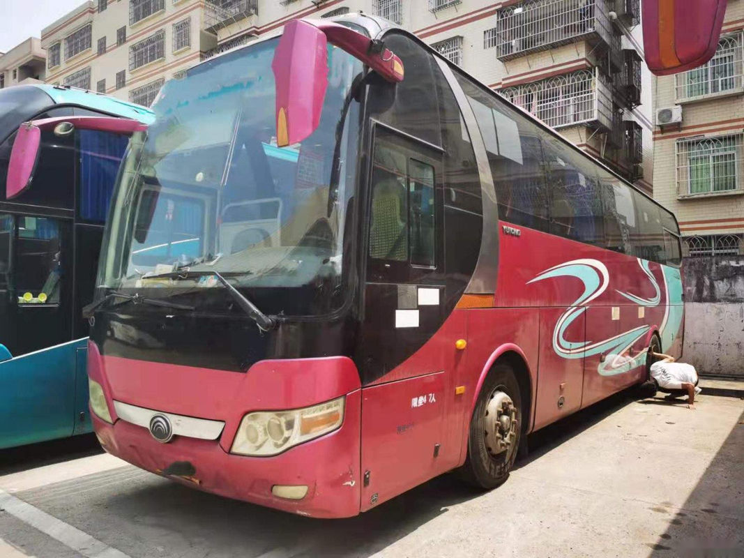 حافلة سياحية مستعملة Yutong موديل ZK6110 47 مقعدًا أبواب مزدوجة محرك Yuchai Euro III تعبئة عارية للتوجيه الأيسر