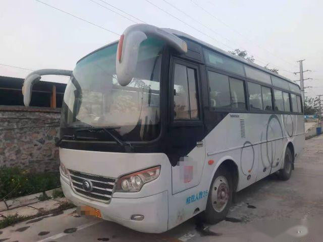 Yutong العلامة التجارية ZK6792D 35 مقعدًا Euro III المحرك الأمامي Yuchai 160kw التوجيه الأيسر التعبئة عارية