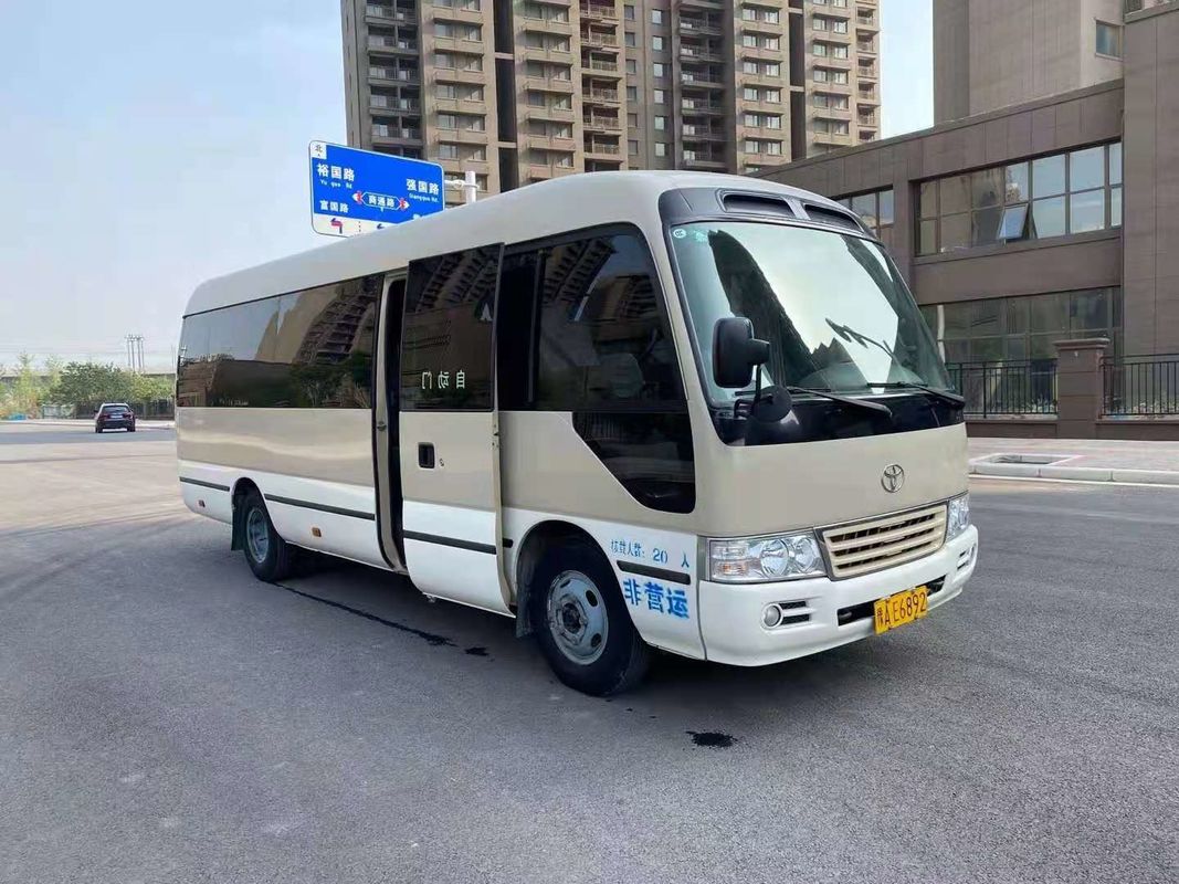 تستخدم Coaster Bus 2TR Engine 20 مقاعد حافلة صغيرة Toyota Coaster محرك اليد اليسرى باب أوتوماتيكي بالكامل