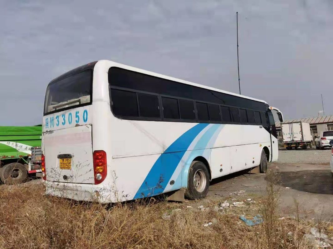49 مقعدًا تستخدم Yutong ZK6102D Bus حافلة حافلات مستعملة 2011 سنة محرك أمامي لتوجيه محركات LHD ديزل