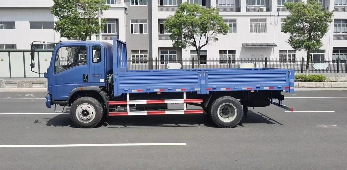 العلامة التجارية الجديدة Sinotruck HOWO RHD Right Hand Steering Drive 10Ton Cargo Truck 4X2