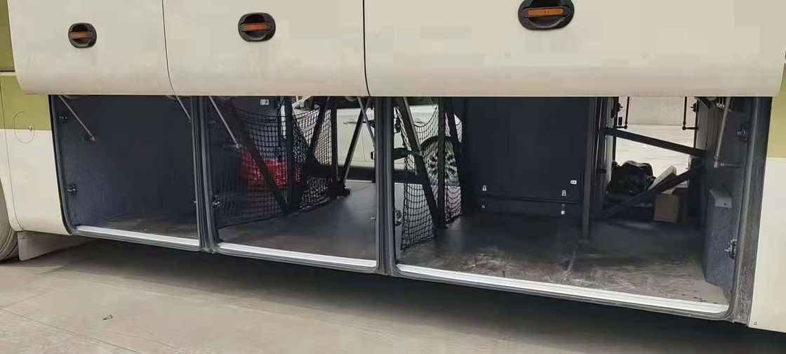 تستخدم Yutong Coach ZK6120 50 مقعدًا لعام 2020 لحافلة الركاب ذات الأبواب المزدوجة المستخدمة في الكيلومتر المنخفض