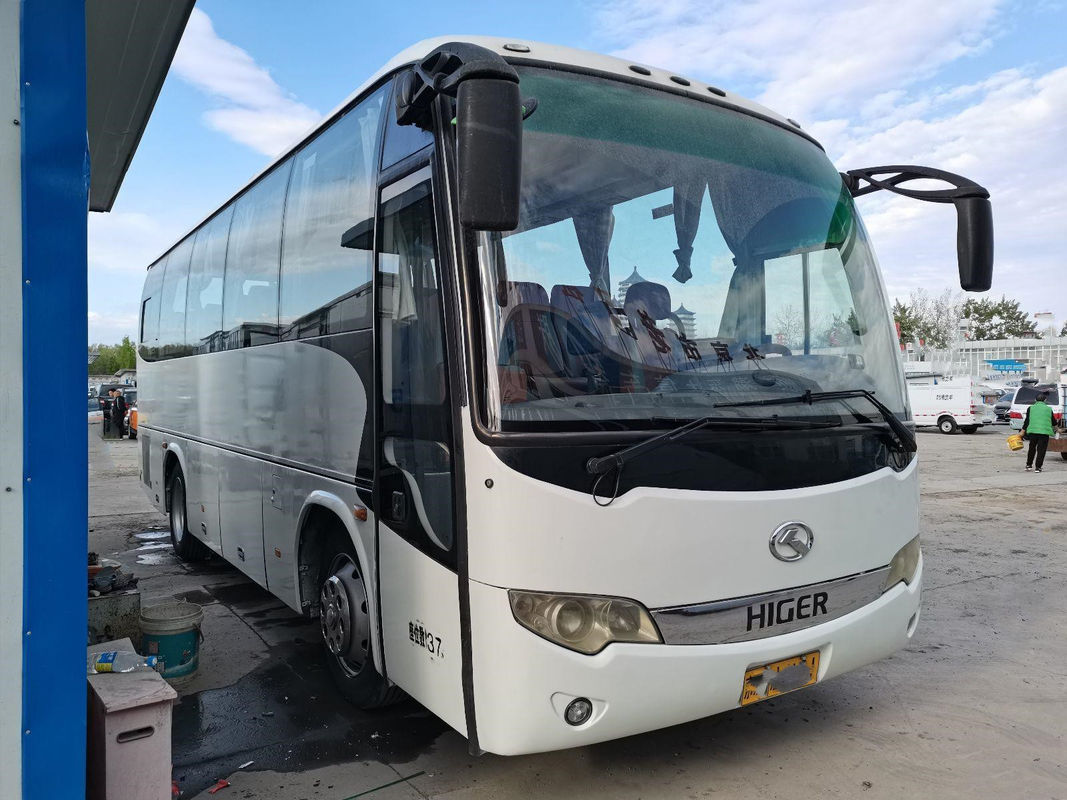 مستعمل Higer Bus KLQ6856 37 مقعدًا فولاذي الهيكل الخلفي محرك Yuchai محرك اليد اليسرى حالة جيدة مع التيار المتردد