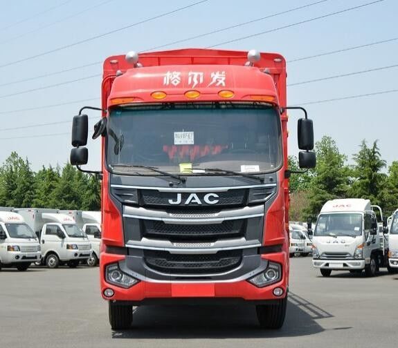 JAC Geerfa A5L Median Brown 220 حصان 4X2 6.8M شاحنة قلابة لبوابة المستودعات