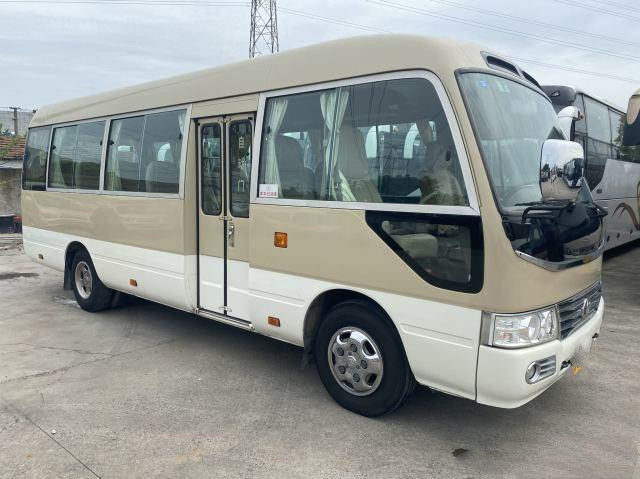 Toyota Coaster Bus for Africa Gaosilne 2TR Engine 108KW 23 Seats Left Hand Drive