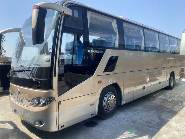 حافلة حافلات مستعملة ماركة Higer KLQ6115 51 مقعدًا Weichai الخلفي محرك وسادة هوائية هيكل أبواب مزدوجة التوجيه الأيسر