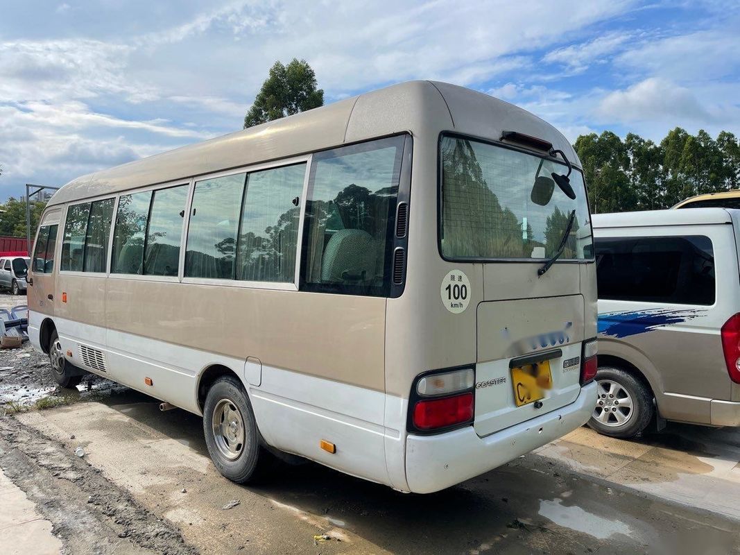 ماركة تويوتا مستعملة Coaster Bus 23-30seats 3RZ Toyota Engine Gasoline المستخدمة حافلة صغيرة التوجيه الأيسر