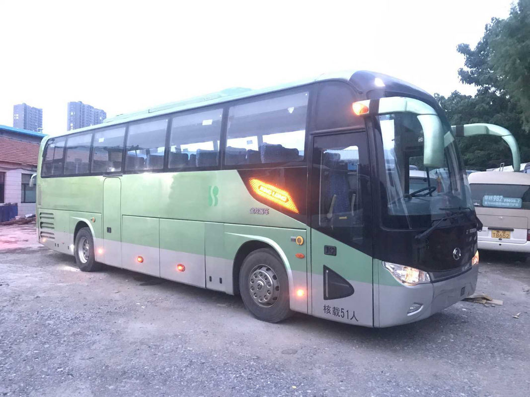 Kinglong Bus مزدوجة الأبواب المستخدمة في الحافلة السياحية 51 مقعدًا وسادة هوائية للهيكل XMQ6113 Yuchai المحرك الخلفي