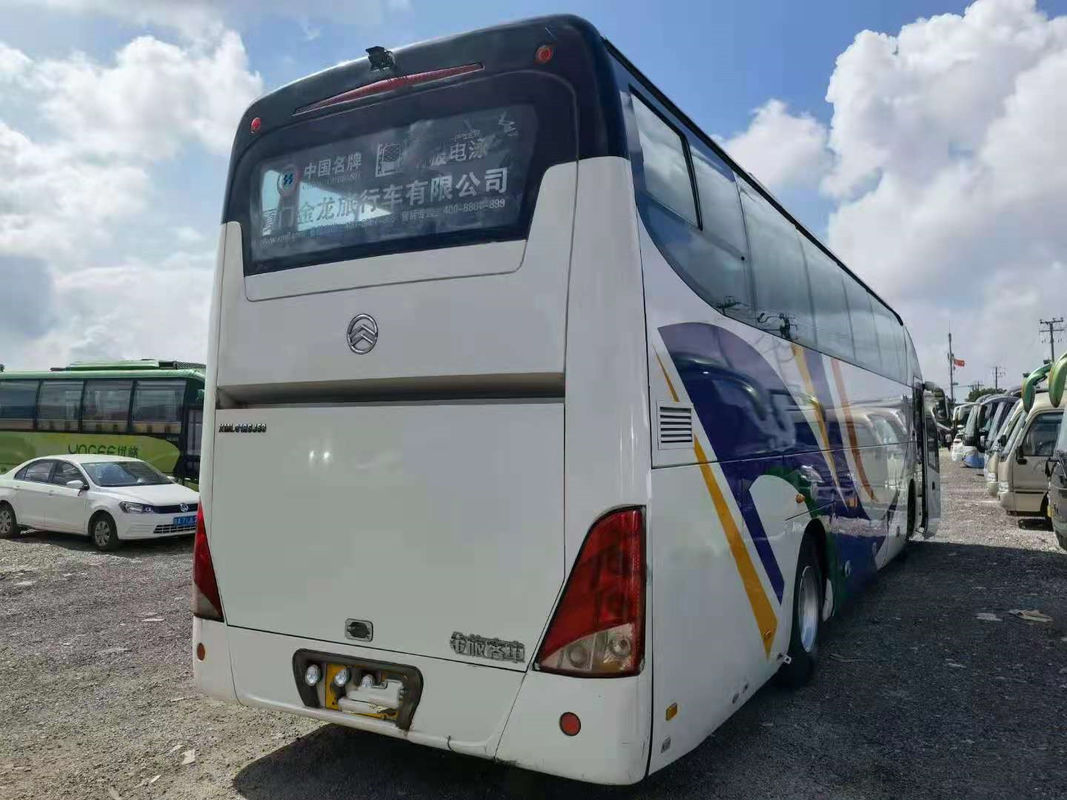 تستخدم Golden Dragon Bus XML6125 حافلة سياحية مستعملة 55 مقعدًا Yuchai Rear Engine 127kw Euro IV Double Doors