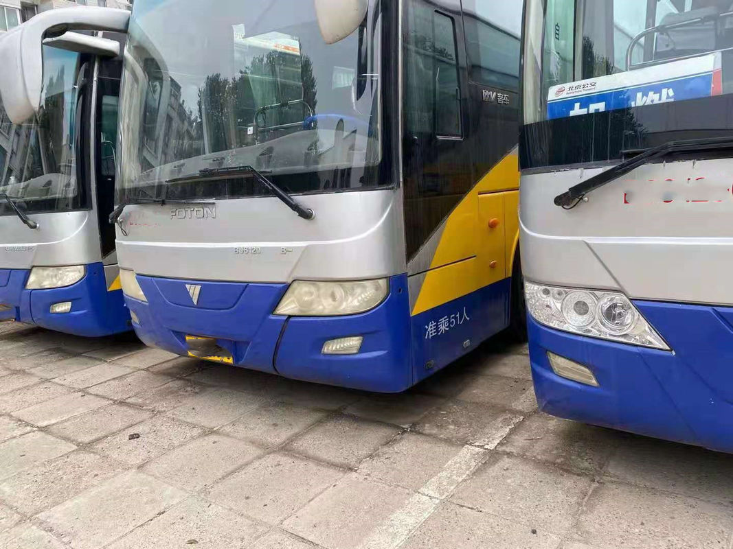 تستخدم الحافلة السياحية العلامة التجارية Foton Bus 51seats Yuchai محرك خلفي عالي الجودة حافلة 243kw