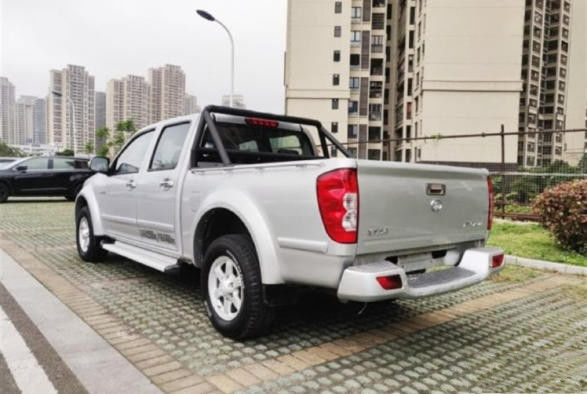 CHANGCHENG PICKUP محرك ديزل 2.0T فاخر إصدار الاتحاد الأوروبي Vaiculos GW4D20B 6MT شاحنة بيك آب الصين للبيع