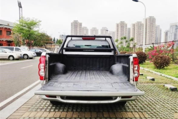 CHANGCHENG PICKUP محرك ديزل 2.0T فاخر إصدار الاتحاد الأوروبي Vaiculos GW4D20B 6MT شاحنة بيك آب الصين للبيع