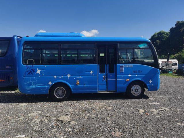 مستعملة ميني باص Yutong العلامة التجارية ZK6609 محرك ديزل أفريقيا LHD / RHD
