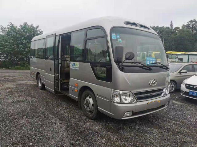 11-Seats Coach Bus Max Diesel Tank Engine أبعاد H-yundai Origin تستخدم ميني باص CHM6710 حالة جيدة