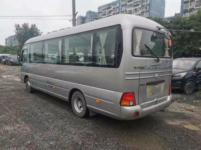 11-Seats Coach Bus Max Diesel Tank Engine أبعاد H-yundai Origin تستخدم ميني باص CHM6710 حالة جيدة