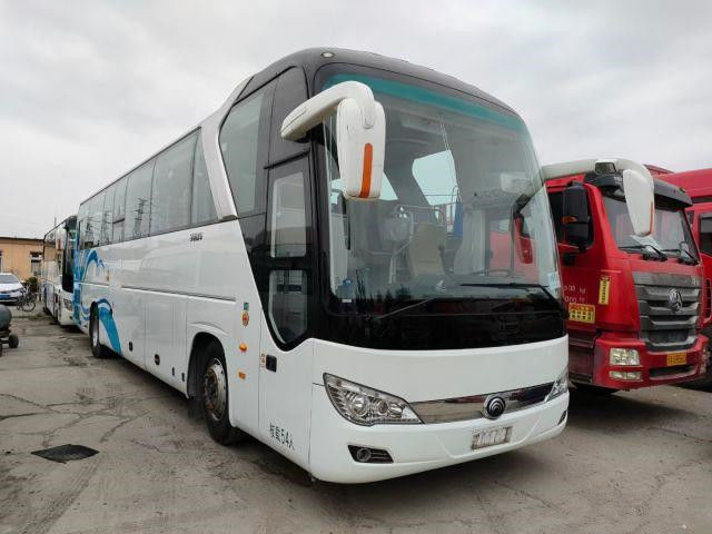 2018 سنة 54 مقعدًا تستخدم Yutong Bus LHD Steering ZK6122HQ حافلة سياحية مستعملة مع مكيف هواء
