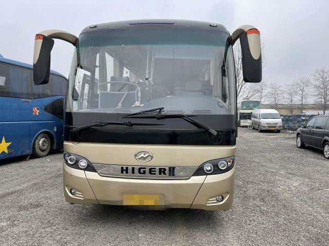 2018 سنة 54 مقعدًا محرك ديزل خلفي يستخدم Higer Bus KLQ6129TA حافلة سياحية مستعملة بدون حوادث