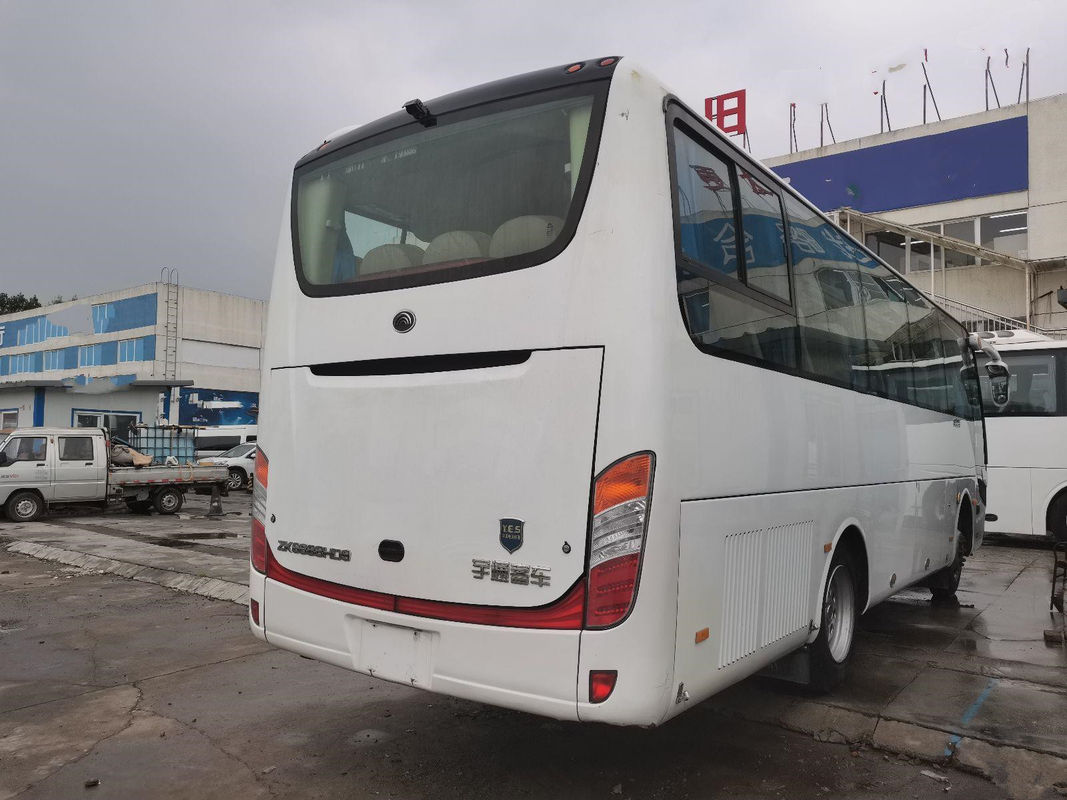2013 سنة 35 مقعدًا تستخدم الحافلة Yutong Bus ZK6888 المستخدمة في الباص LHD لمحركات الديزل