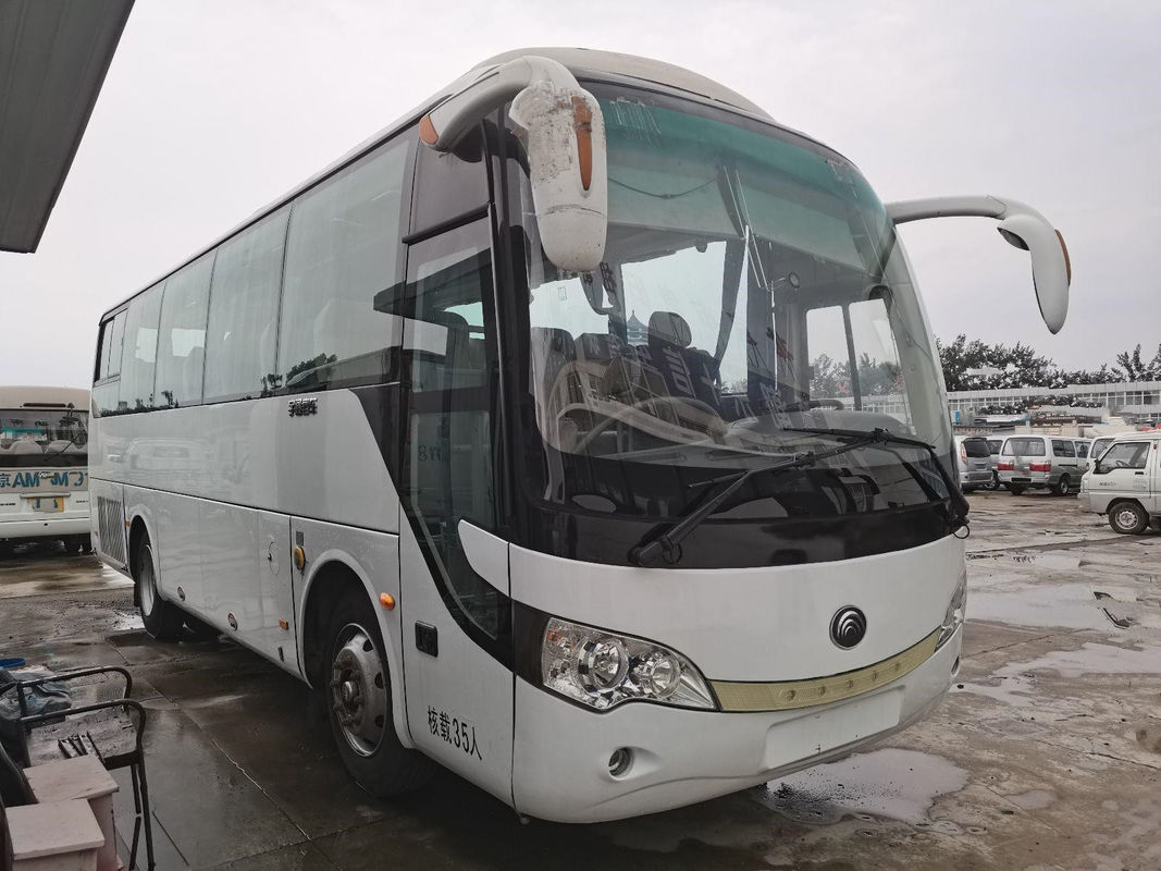 2013 سنة 35 مقعدًا تستخدم الحافلة Yutong Bus ZK6888 المستخدمة في الباص LHD لمحركات الديزل
