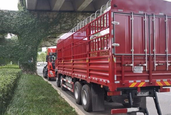 Dong-Feng 8x4 420hp الصين تستخدم Lorry Cargo Trcuk Brand New LHD / RHD