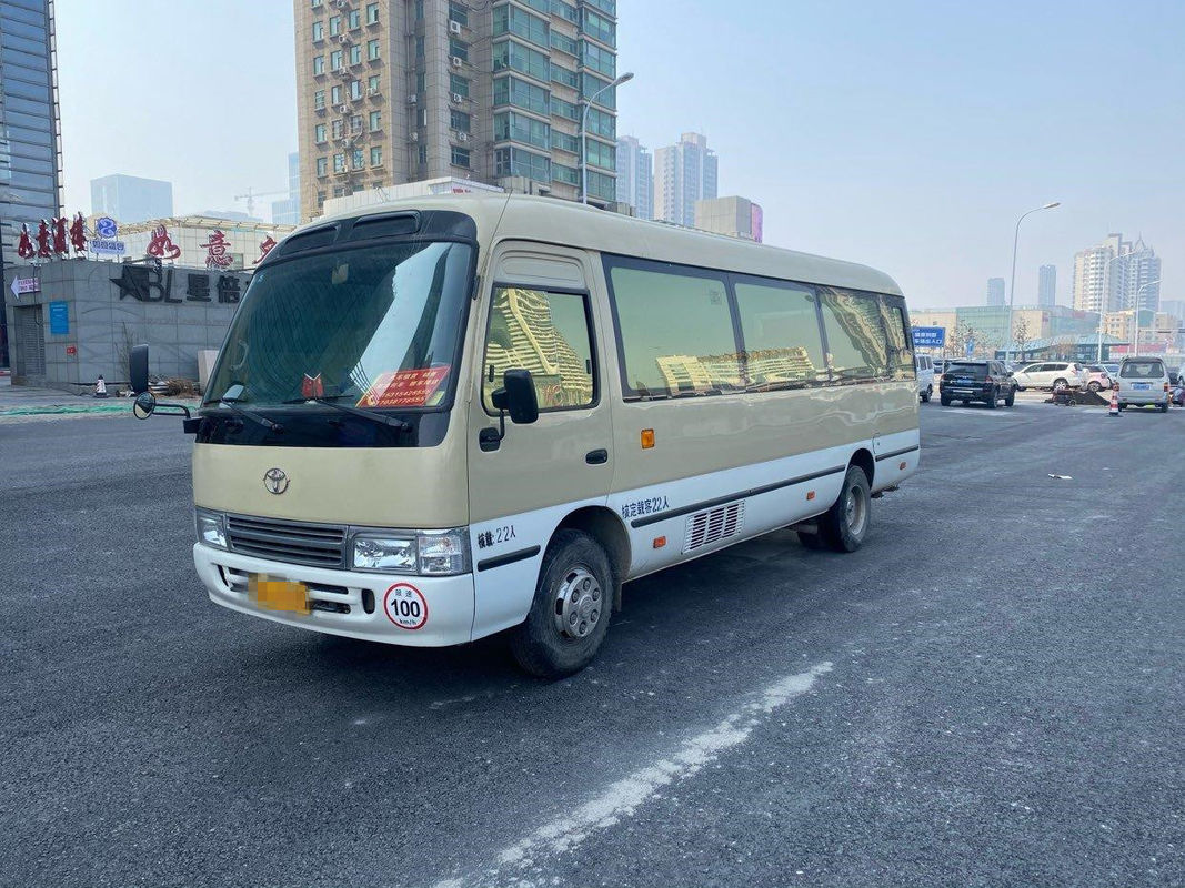 22 مقعدًا 2012 سنة توجيه اليد اليسرى مستعملة محرك البنزين Toyota Coaster Bus 2TR