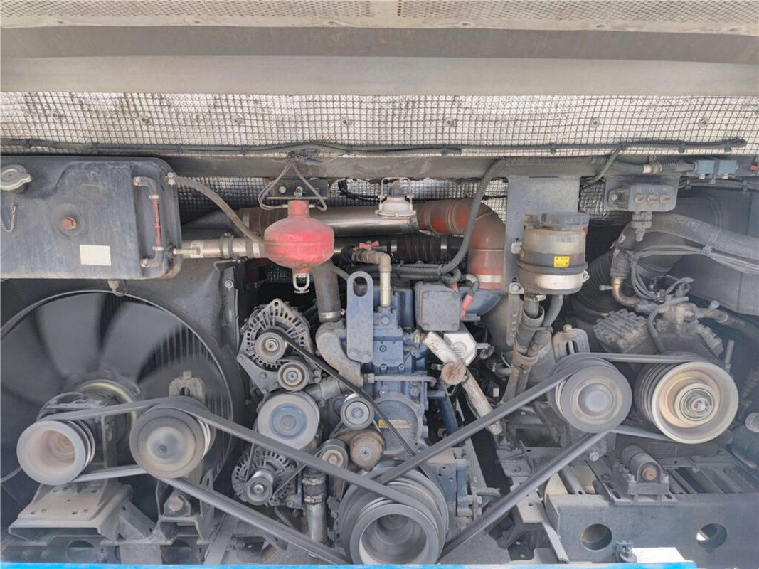 حافلة ذات طابقين Yutong ماركة ZK6116 أسعار Yutong Bus 49 مقعدًا تستخدم Toyota Hiace Bus Weichai Engine 400kw Double Door