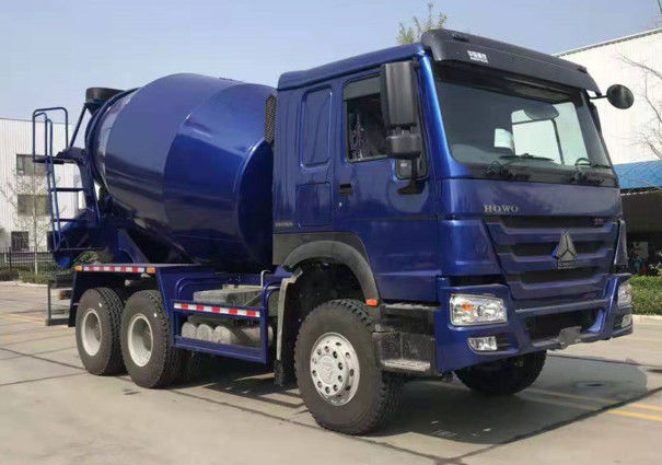 HOWO 8 متر مكعب شاحنة خلط الخرسانة 6x4 العلامة التجارية الجديدة Sinotruck 371hp 8cbm