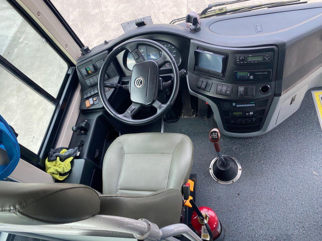 حافلة مستعملة في كينيا Golden Dragon XML6112 Mini Bus Diesel 49 مقعدًا Yutong Bus Spare Parts