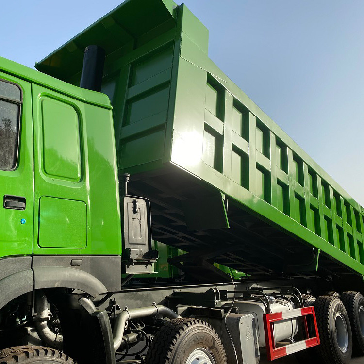 تستخدم Howo Sinotruk Drump Truck 8x4 Drive Mode من جهة ثانية Howo 375 Hp Tipper Truck