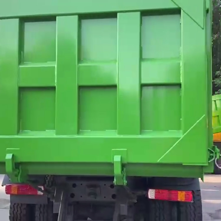 تستخدم Howo Sinotruk Drump Truck 8x4 Drive Mode من جهة ثانية Howo 375 Hp Tipper Truck