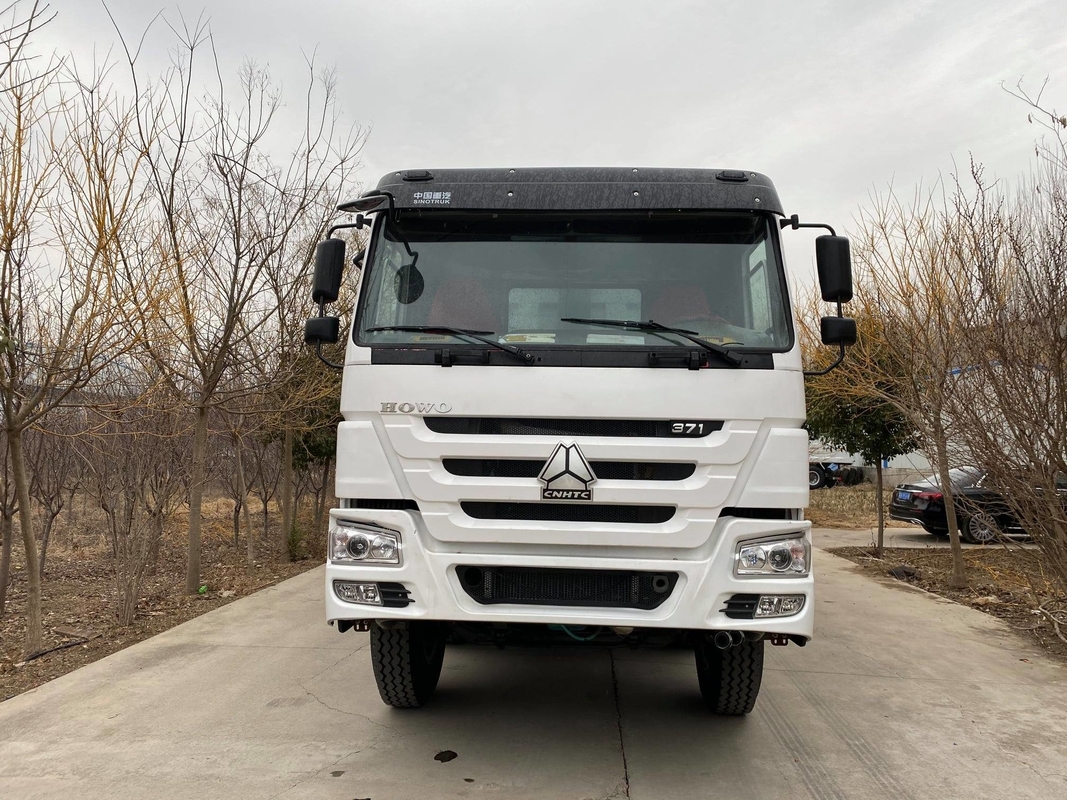 تستخدم Sinotruk Howo 317Hp Euro 2 Manual 4X2 6X4 8X4 Diesel Head Tractor Truck