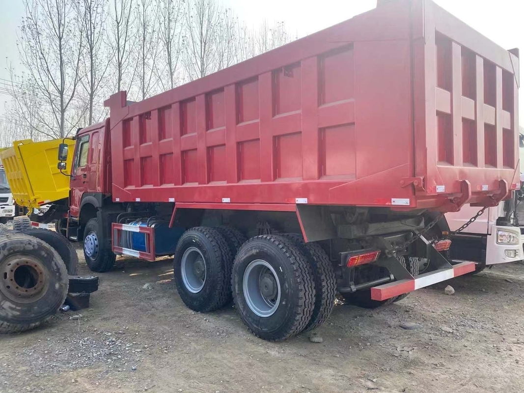 تستخدم Howo Dump Truck 6 * 4 Driving Model Right Hand Driving Way WD615.47 Euro 2