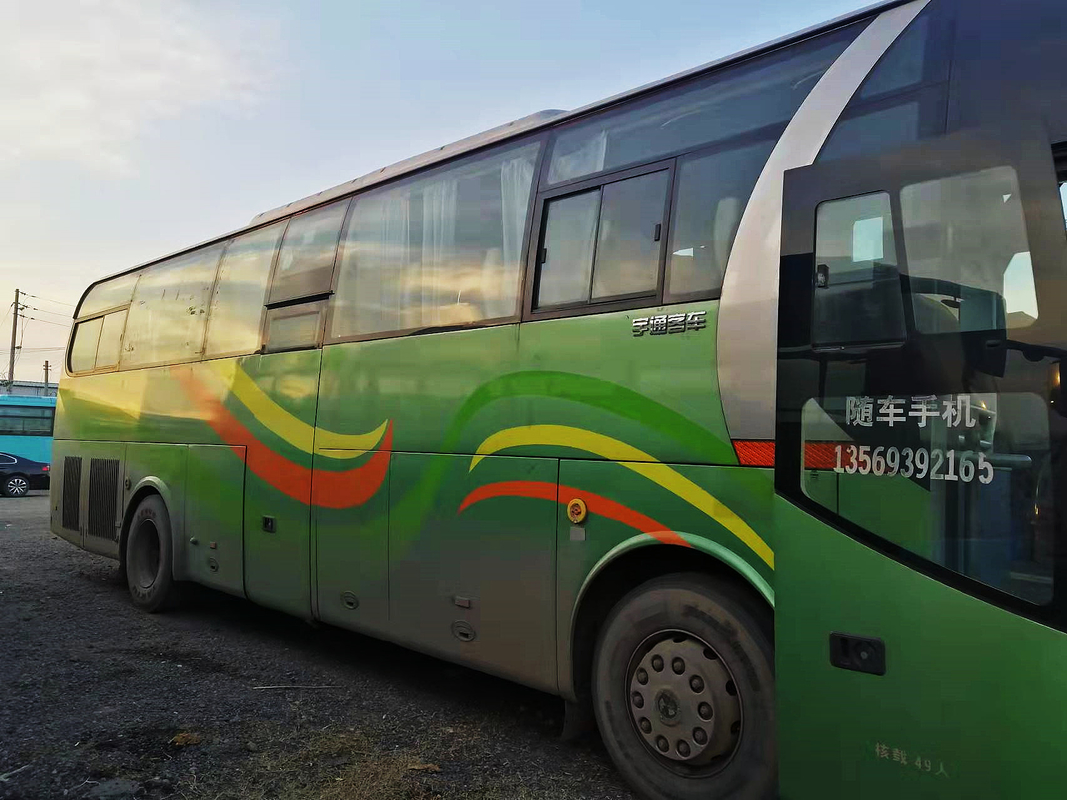 Yutong Coach ZK6110 Passenger Bus 49 Seats 2 + 2 Layout تستخدم حافلة ركاب ببابين
