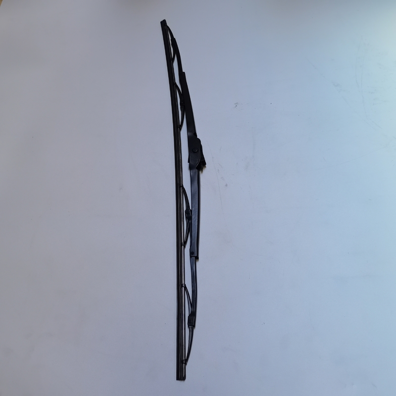 شفرة ممسحة للشاحنة والحافلة مزودة بـ 4 محولات لـ HOWO Truck Windshield Blades Universal