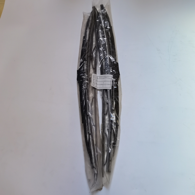 شفرة ممسحة للشاحنة والحافلة مزودة بـ 4 محولات لـ HOWO Truck Windshield Blades Universal