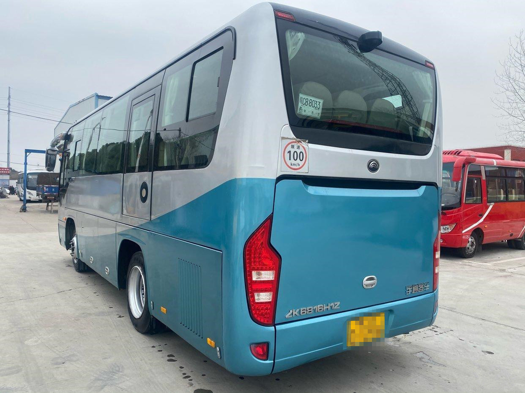 35 مقعدًا 2015 سنة مستعملة حافلة Zk6816 Yutong Used Coach Company Commuter Bus Rear Engine