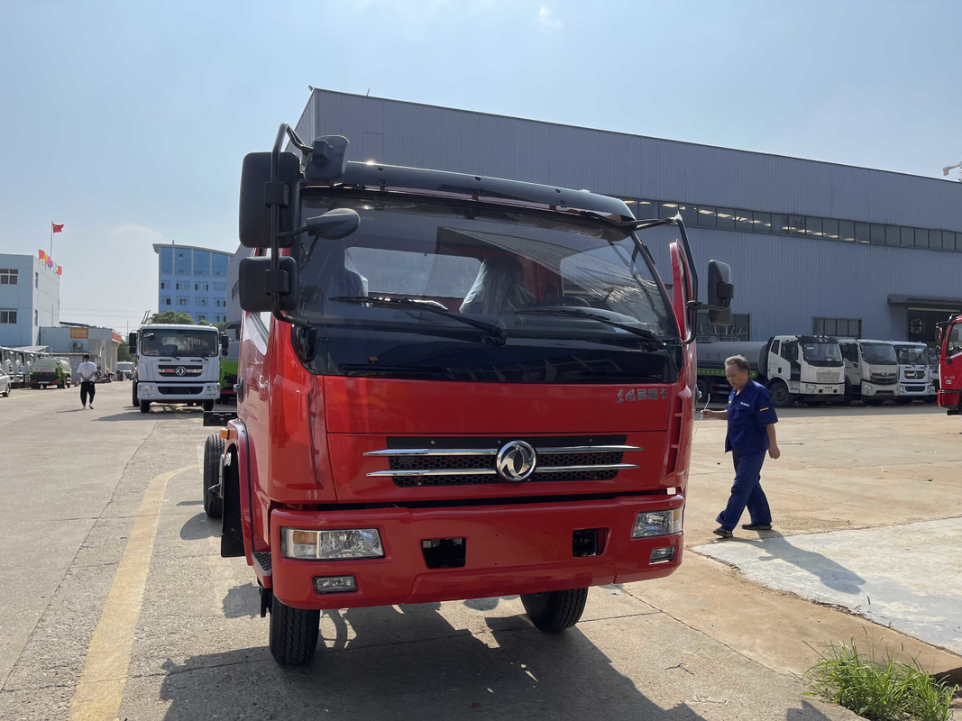 DF 4 * 4 الشاسيه 3.2 T مستعملة شاحنة جرار 140 حصانًا ذات دفع رباعي