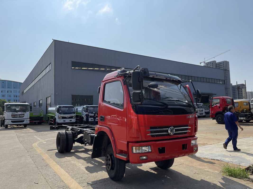 DF 4 * 4 الشاسيه 3.2 T مستعملة شاحنة جرار 140 حصانًا ذات دفع رباعي