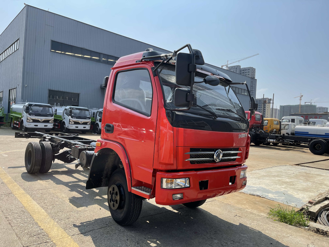 DF 4 * 4 الشاسيه 3.2 T مستعملة شاحنة جرار 140 حصانًا ذات دفع رباعي