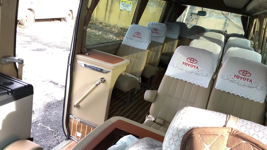 Toyota Coaster Bus 30 Gasoline Fuel تستخدم ميني باص 3RZ Front Engine Bus