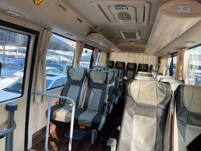 مستعملة حافلات Yutong ZK6728 حافلات ذات محرك ذهبي اللون Yuchai 28 حافلة ركاب في عام 2019