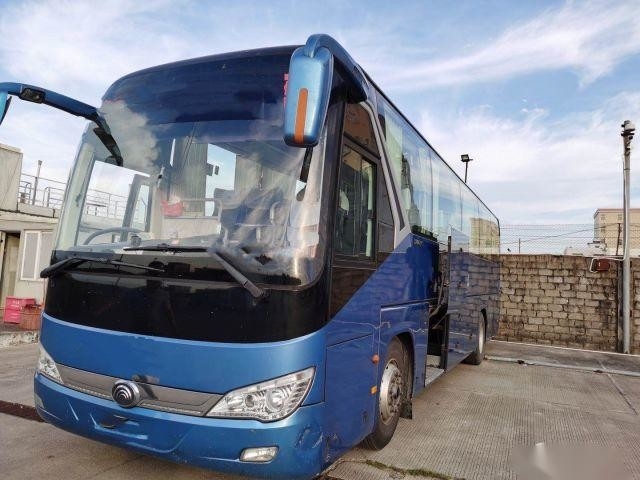 Yutong التوجيه الأيسر 49 مقعد ZK6110 2nd اليد اليسرى للتوجيه ببابين المحرك الخلفي