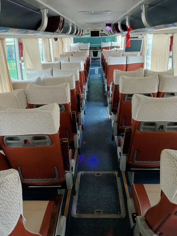 مستعملة Yutong العلامة التجارية 2015 Year Coach Bus ZK6126 Used Diesel Weicahi Engine 375hp Bus تستخدم أبواب مزدوجة EURO III Bus