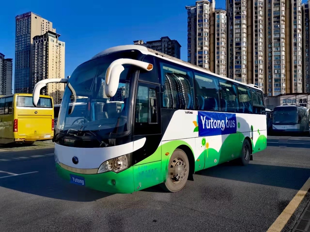 2014 سنة 39 مقاعد مستعملة Yutong Bus ZK6908 للبيع حافلة حافلة مستعملة LHD في حالة جيدة
