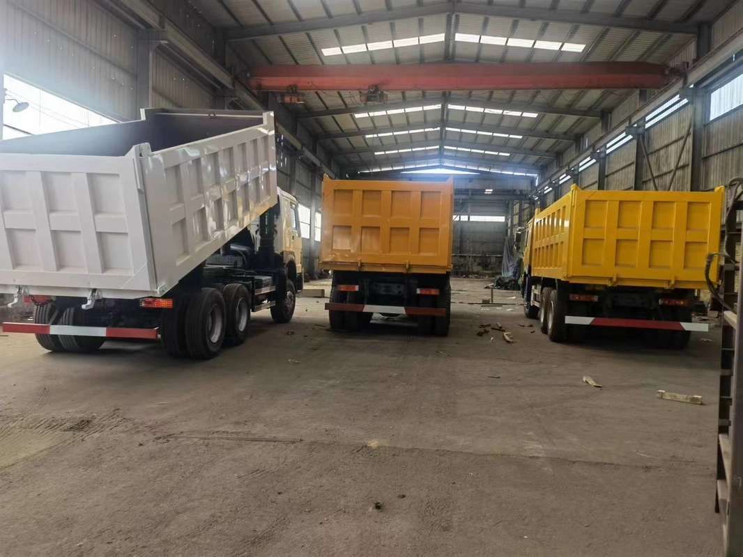 6 * 4 8 * 4 يسار يمين توجيه مستعملة شاحنة قلابة 371 / 375hp مستعملة محرك قلابة