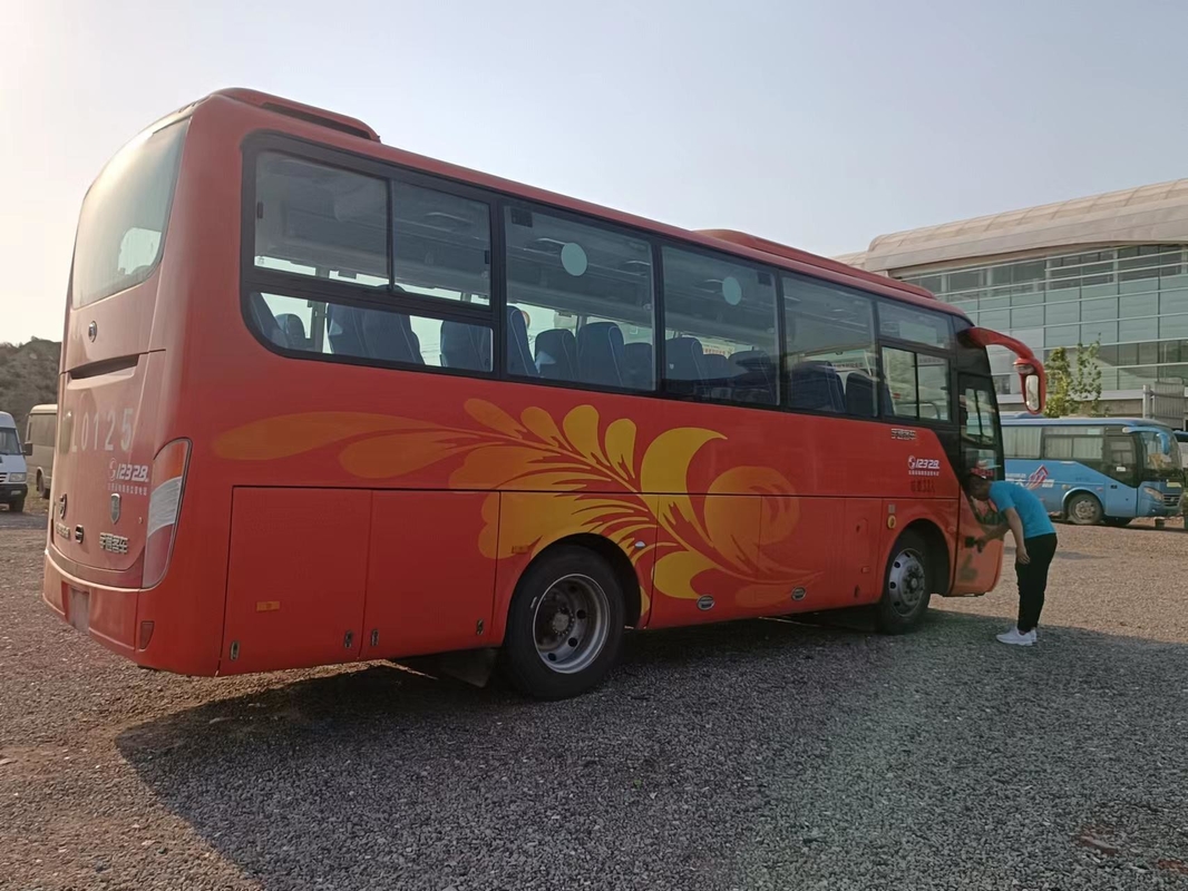 2014 سنة 33 مقعدًا تستخدم Zk6808 Yutong Bus Diesel Engines Coach Bus with LHD Steering
