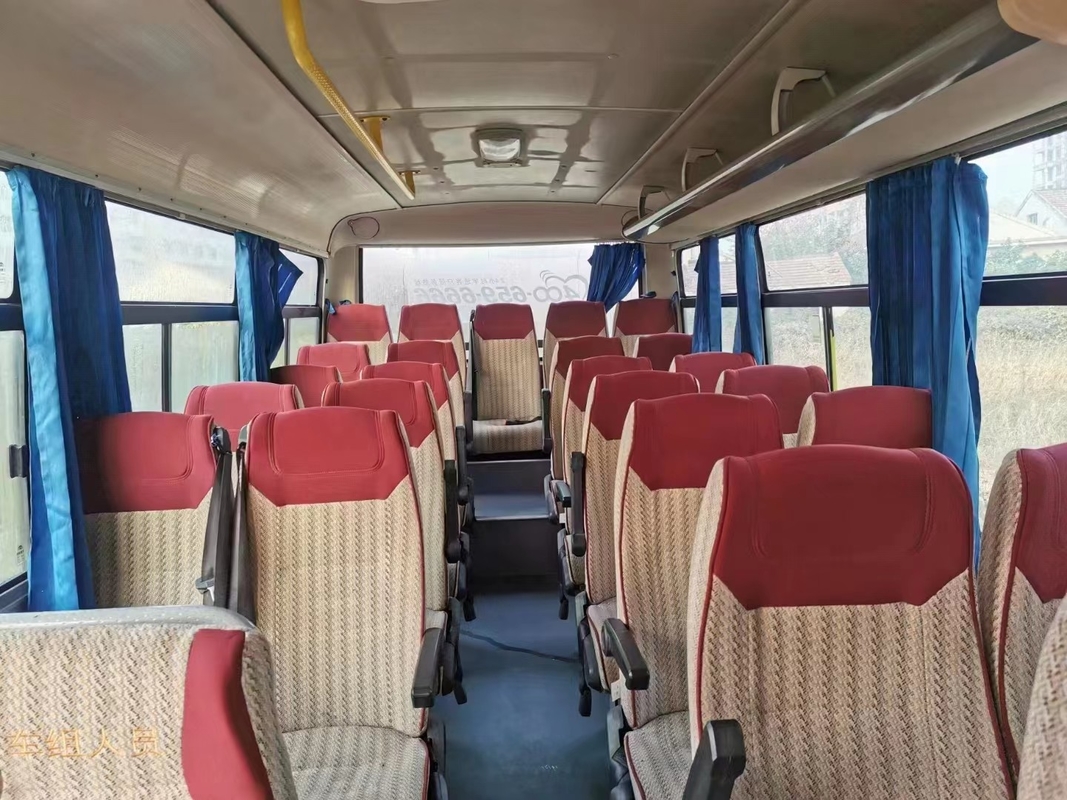2015 سنة 29 مقاعد تستخدم Yutong Coach Bus ZK6729 للسياحة Tansportation